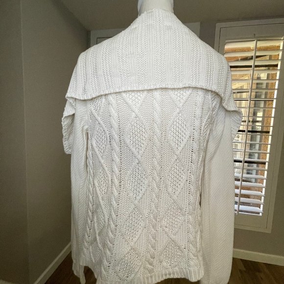 Cabi #193 Cable Knit Cardigan - Medium - Picture 4 of 6